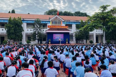Ngoại khóa tuyên truyền, giáo dục pháp luât về “An toàn giao thông” năm học 2022-2023
