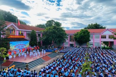 NGOẠI KHOÁ KỶ NIỆM 43 NĂM NGÀY NHÀ GIÁO VIỆT NAM 20/11