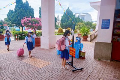 Tuần học đầu tiên